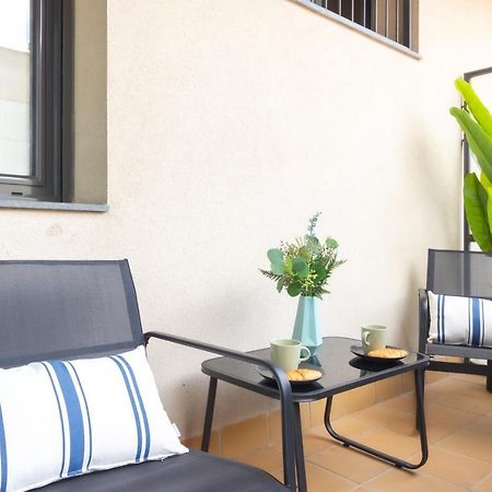 Elegante Duplex En Terrassa, Barcelonaアパートメント エクステリア 写真