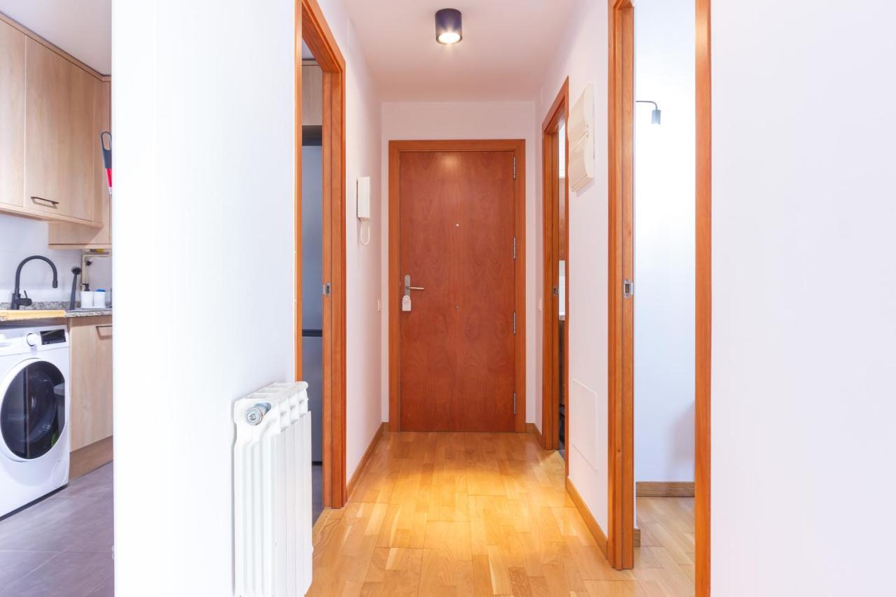 Elegante Duplex En Terrassa, Barcelonaアパートメント エクステリア 写真